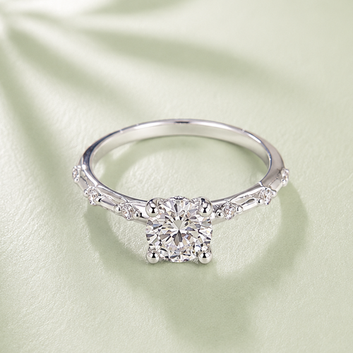Anillo Solitario Aurora Moissanita