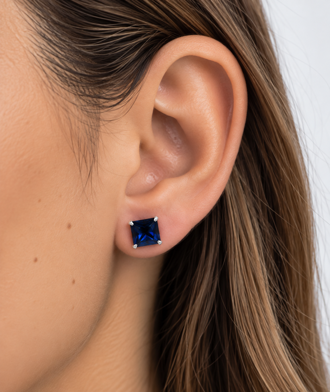 Aros Cuadrados Azul 8 mm Plata