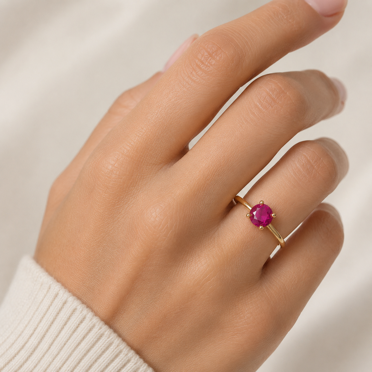 Anillo Piedra Fucsia Oro
