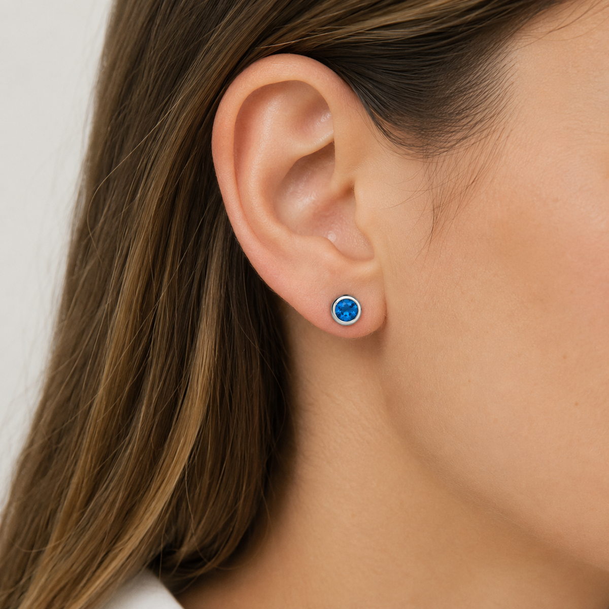 Aros redondos tope circón azul 6mm plata