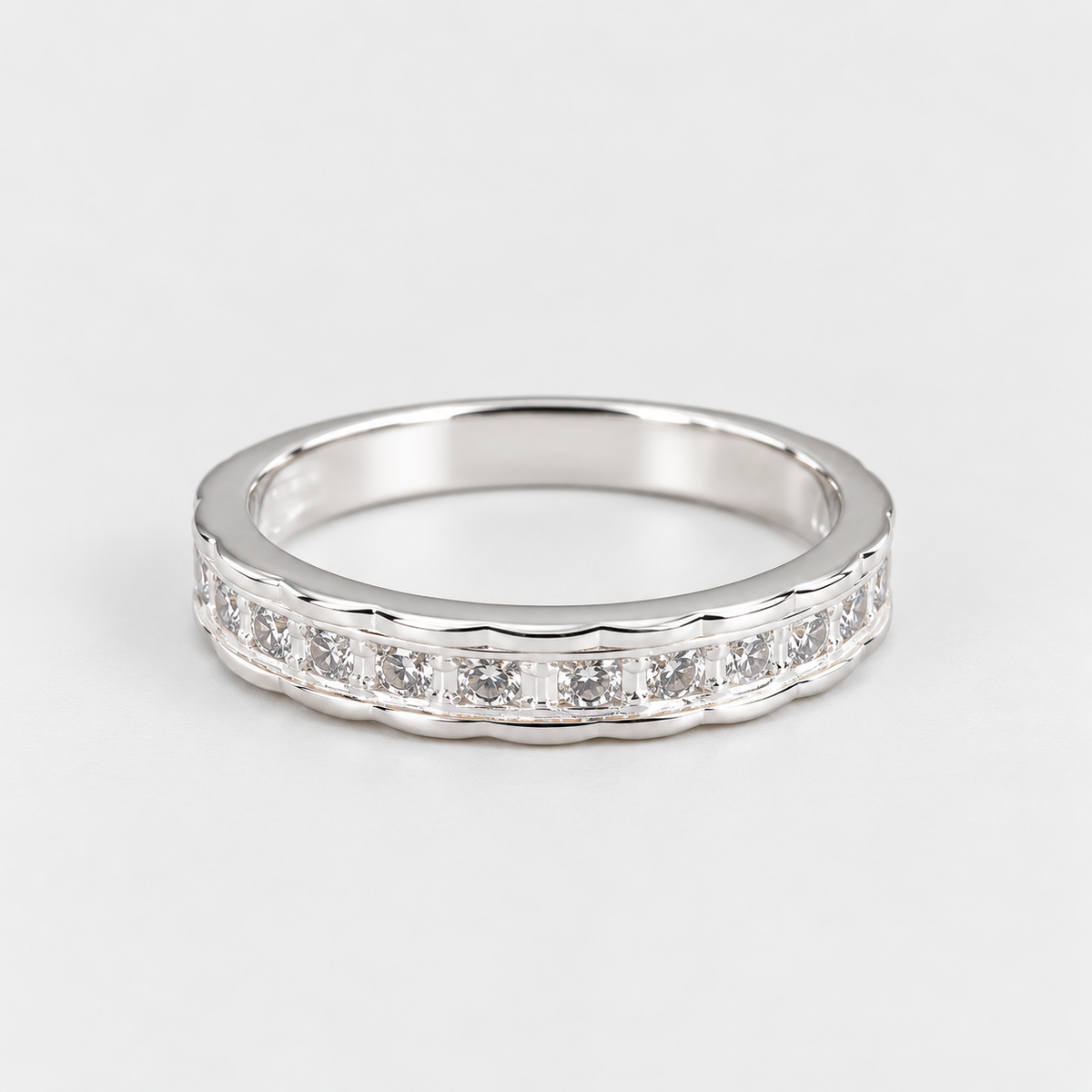 Anillo medio cintillo circones plata