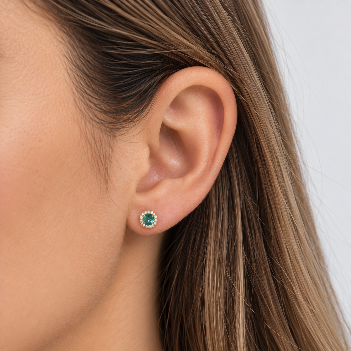 Aros Halo verde circones oro