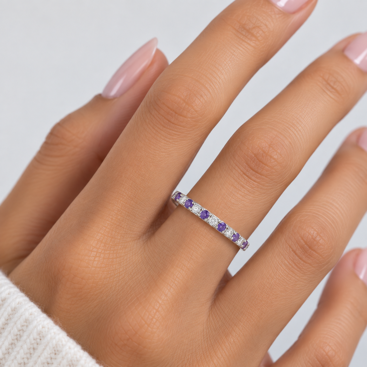 Anillo Medio Cintillo Circones Amatista