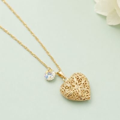 Collar Relicario Corazón Oro 18k + Swarovski