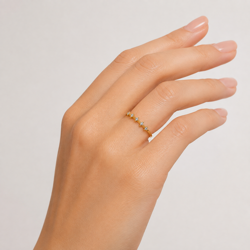 Anillo Cintillo Destellos Oro
