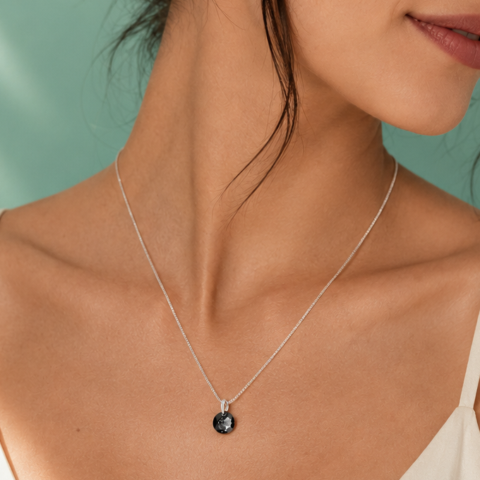 Collar Punto Luz Plata