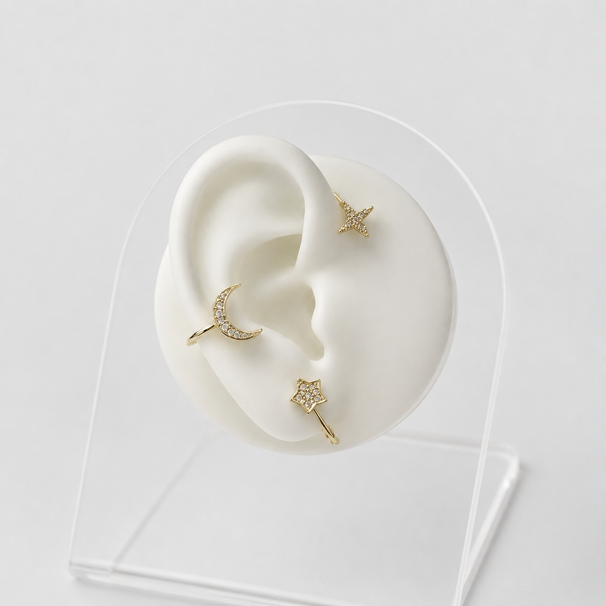 Aro Estelar Ear Cuff Derecho Baño de Oro 18k