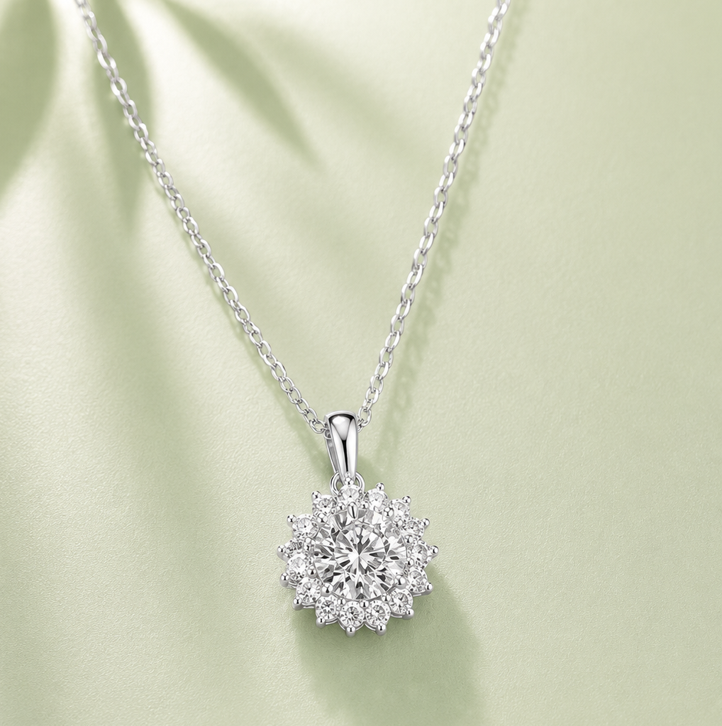 Collar punto de luz Flor Moissanita plata
