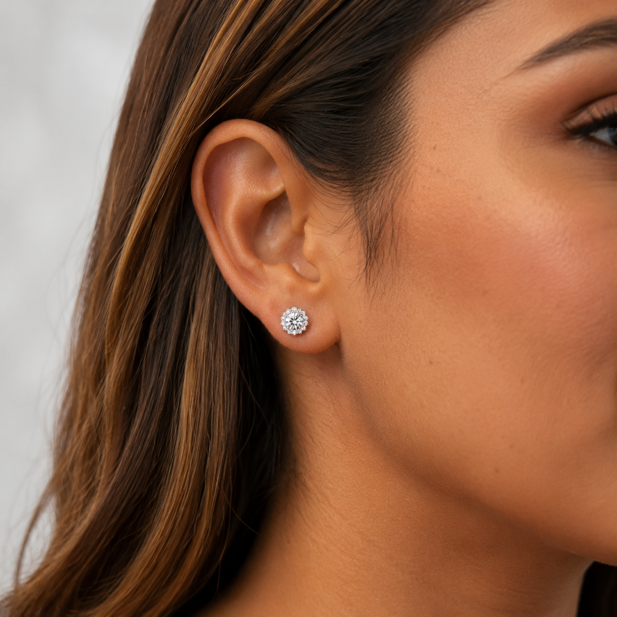 Aros Halo Redondo Moissanita Plata