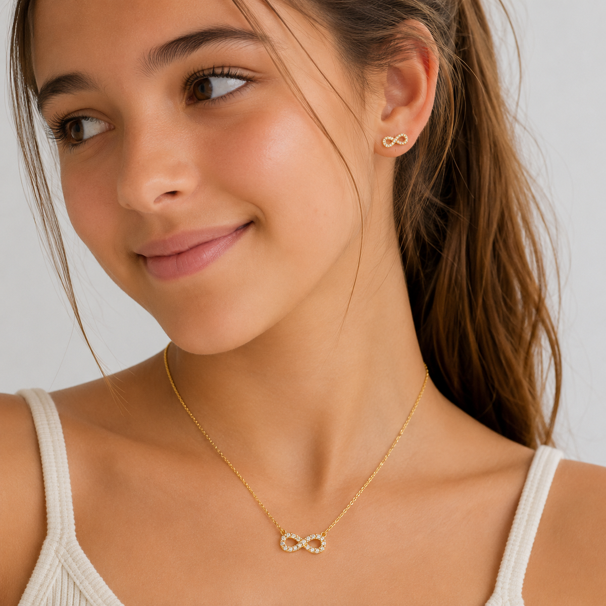 Conjunto Niña Infinito Baño de Oro 18k