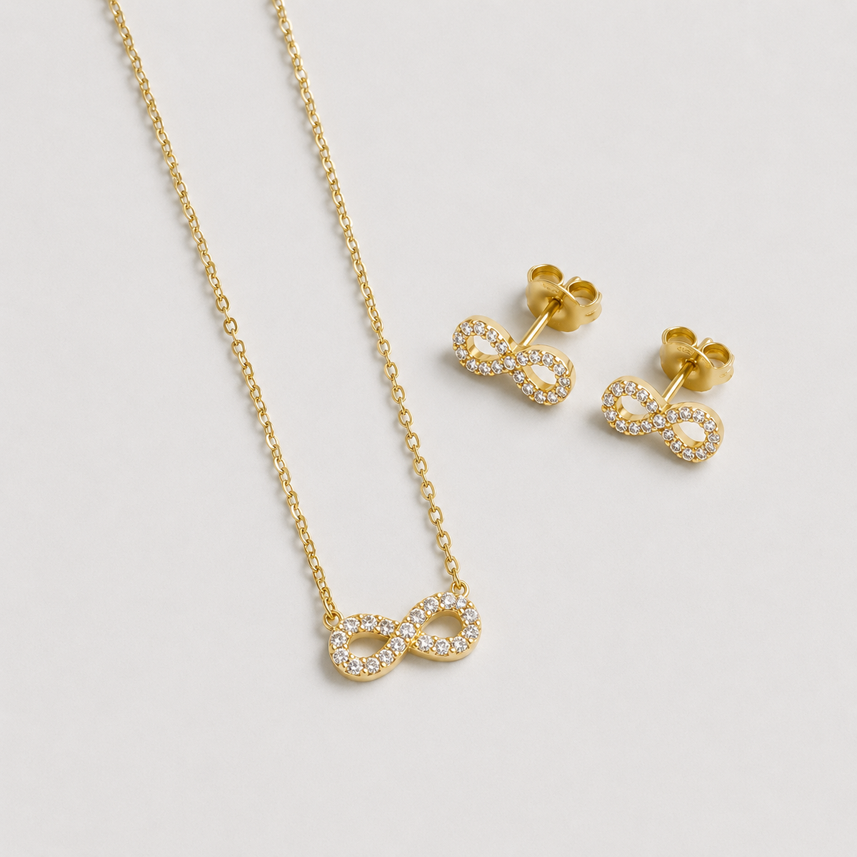 Conjunto Niña Infinito Baño de Oro 18k