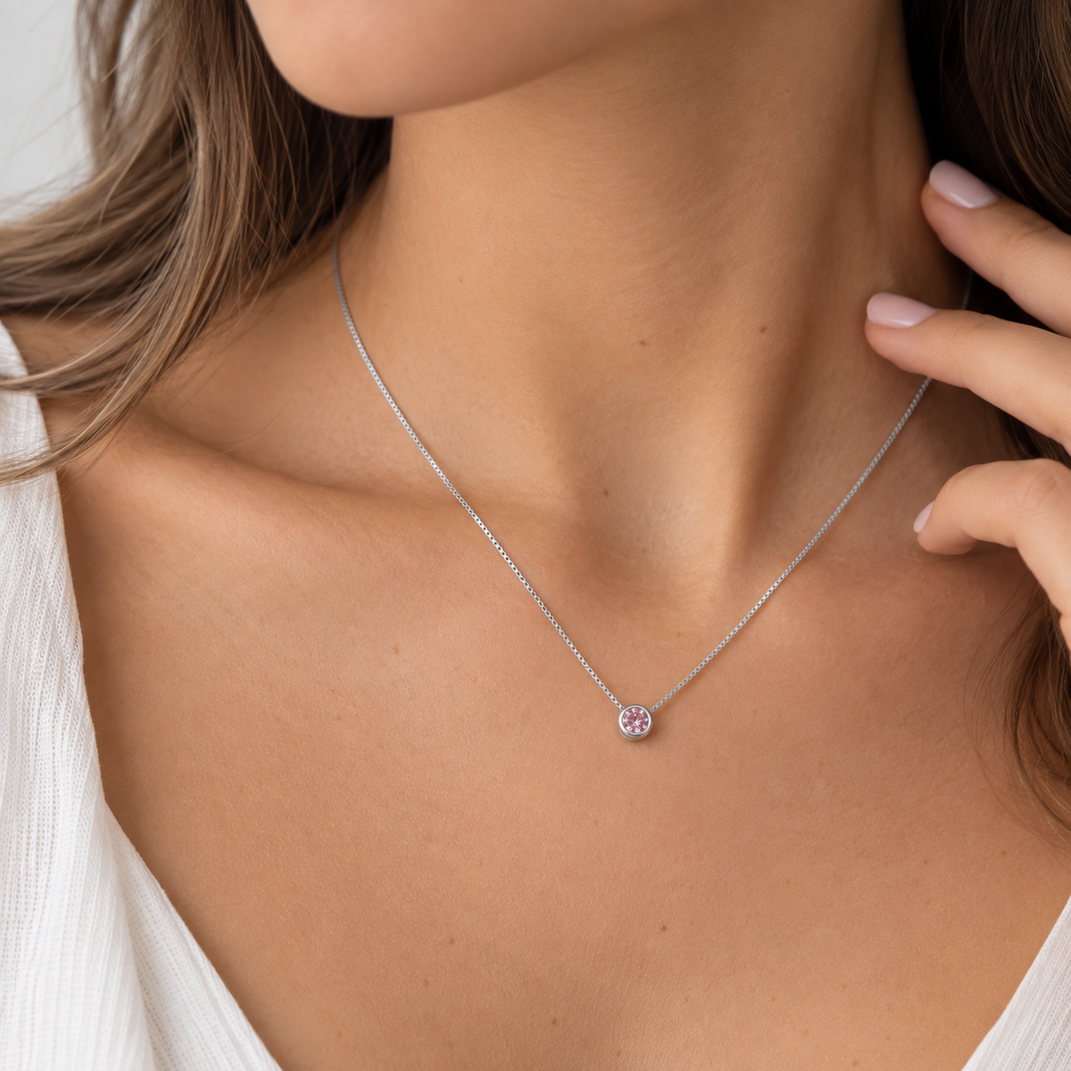 Collar punto de luz rosa 4 mm plata