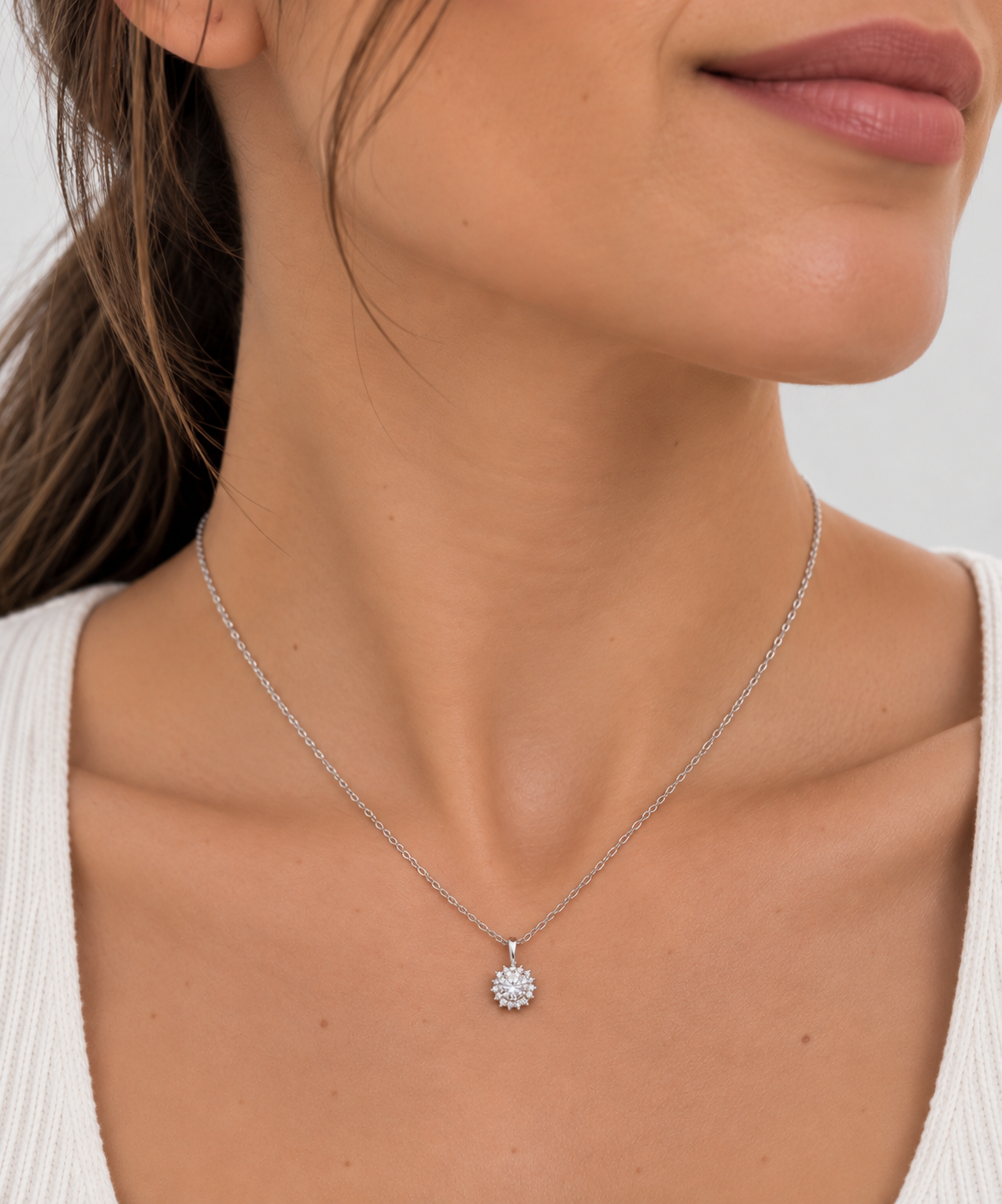 Collar punto de luz Flor Moissanita plata