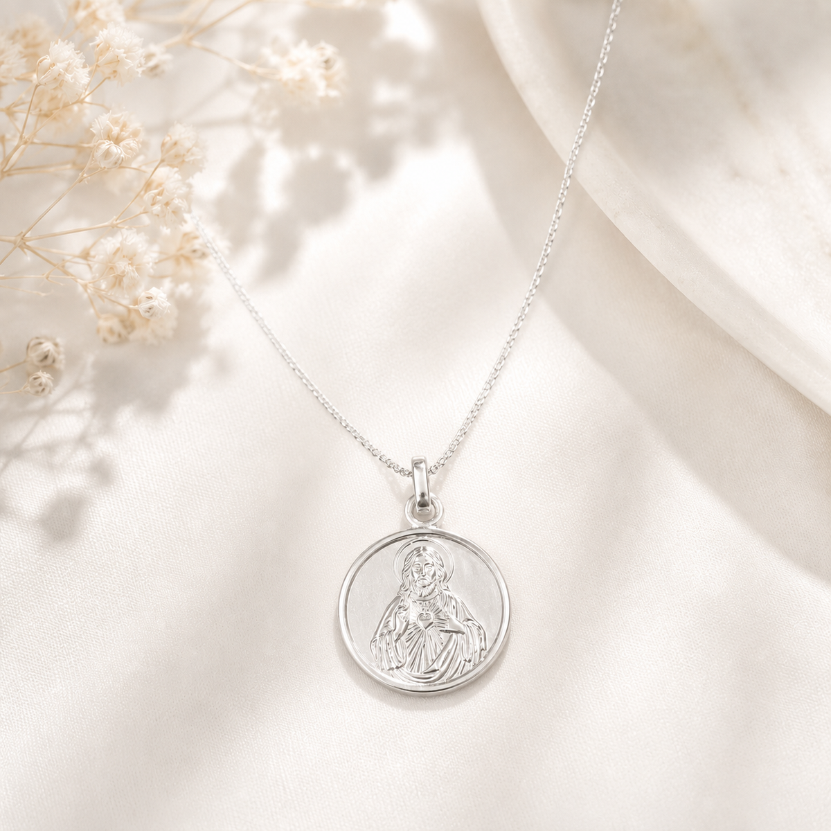 Collar sagrado corazón plata