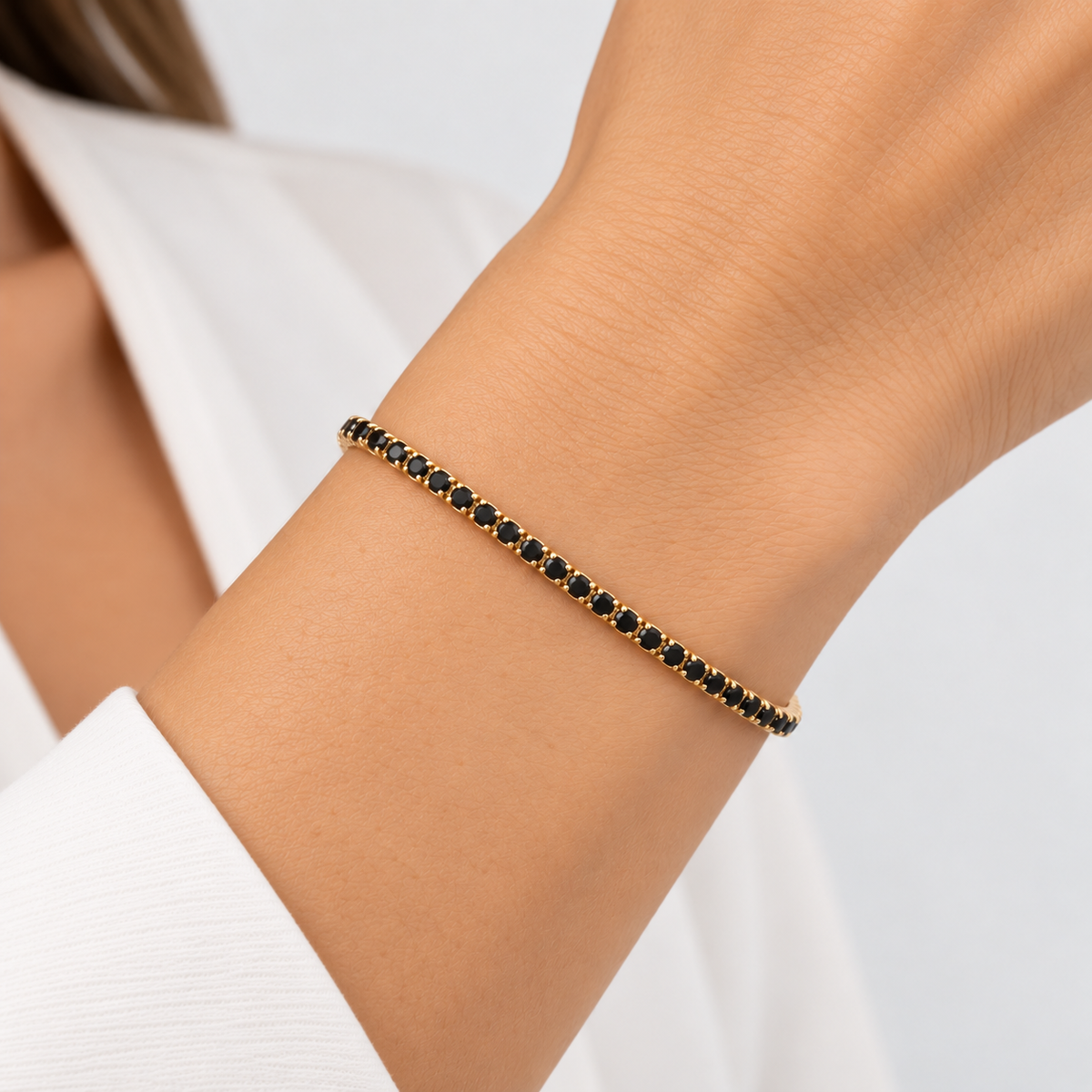 Pulsera Tenis Negra Elasticada Oro